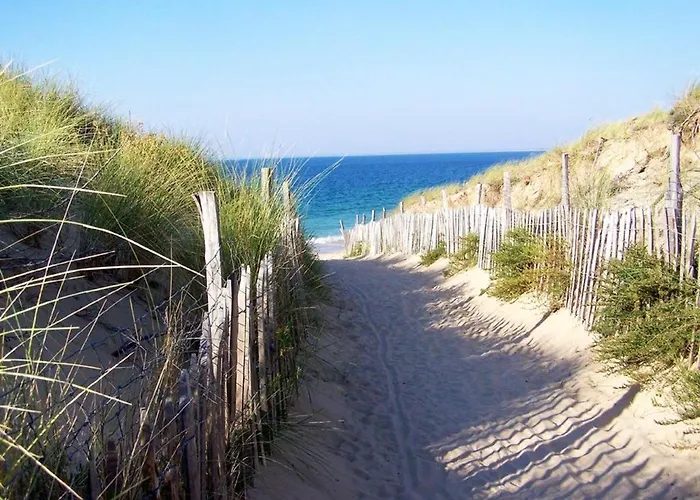 Maison Accueillante Avec Jardin, Casa de Férias Sainte-Marie-de-Ré